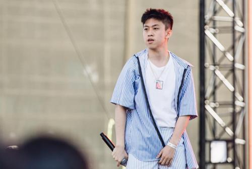 Sudah Dengar The Sailor, Album Terbaru Rich Brian?